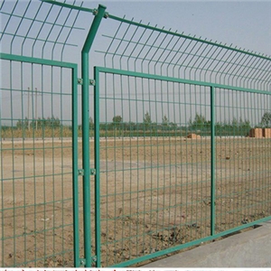 體育場圍網的安裝方式介紹